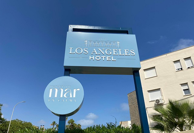 Signage in Hotel Los Ángeles de Dénia